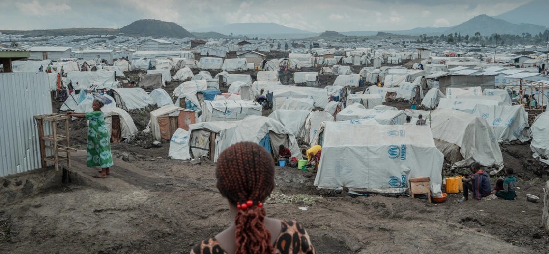 Rwandan Refugees Flee Congo Chaos Amid M23 Rebel Surge – Hundreds Return Home in Dramatic Turn.