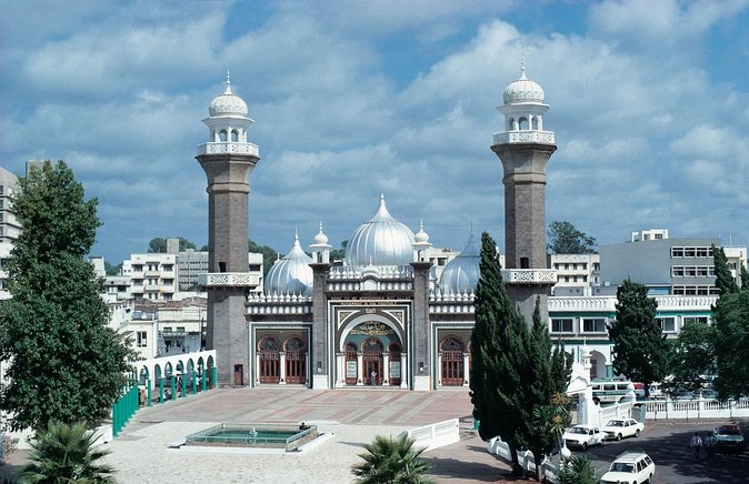 Muslim Leaders Push Back Hard as Ruto Faces Constitutional Crisis Over KSh 1.2 Billion State House Church.