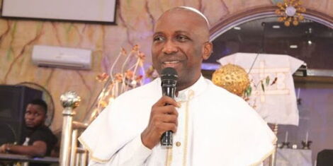 Primate Ayodele’s Prophecy on Kenyan Politician’s Death Resurfaces After Raila Odinga’s Passing.